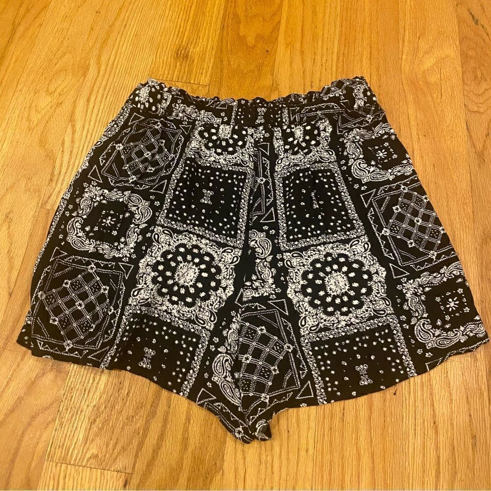 BP small elastic waist black white high waist